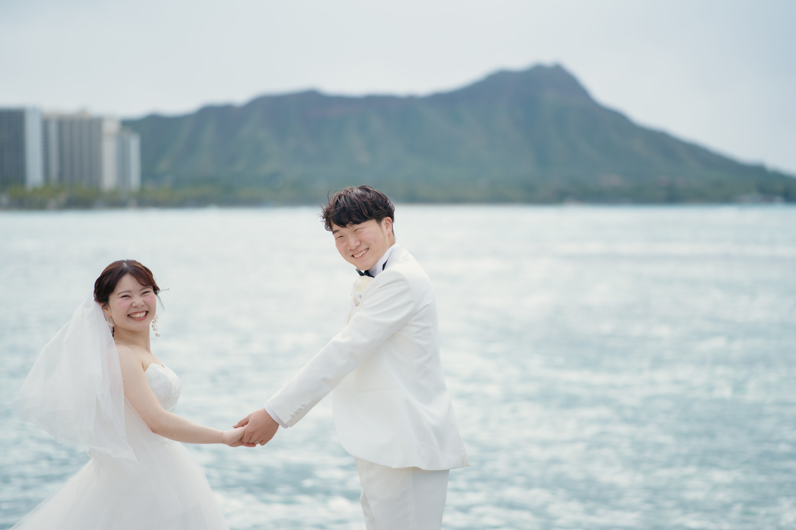 【Wedding Logs 公開中】憧れのハワイで迎えた特別な一日